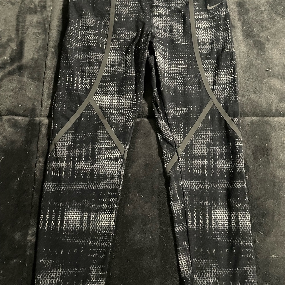 Nike Dri-FIT Black and White Leggings